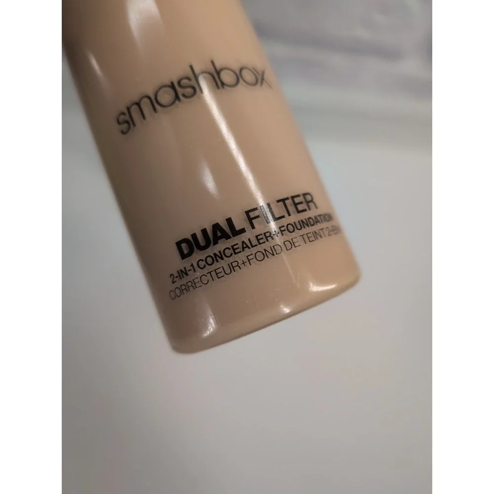 SHADE 8 LIGHT COOL🥰NEW Smashbox Dual Filter 2 in 1 Concealer Foundation .8oz